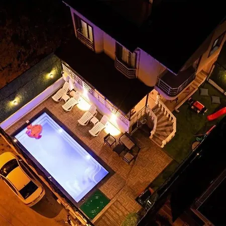 Lion Villa