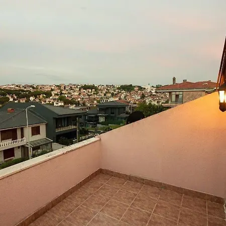 Lion Villa *